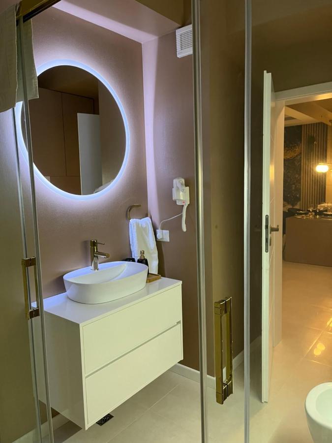 Sas 2 Luxury Apartments Мамая Экстерьер фото
